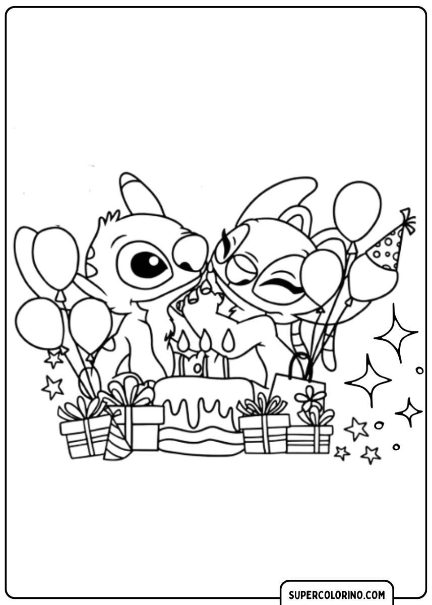 Stitch en Angel (Experiment 624) blazen kaarsjes uit op een verjaardagstaart.